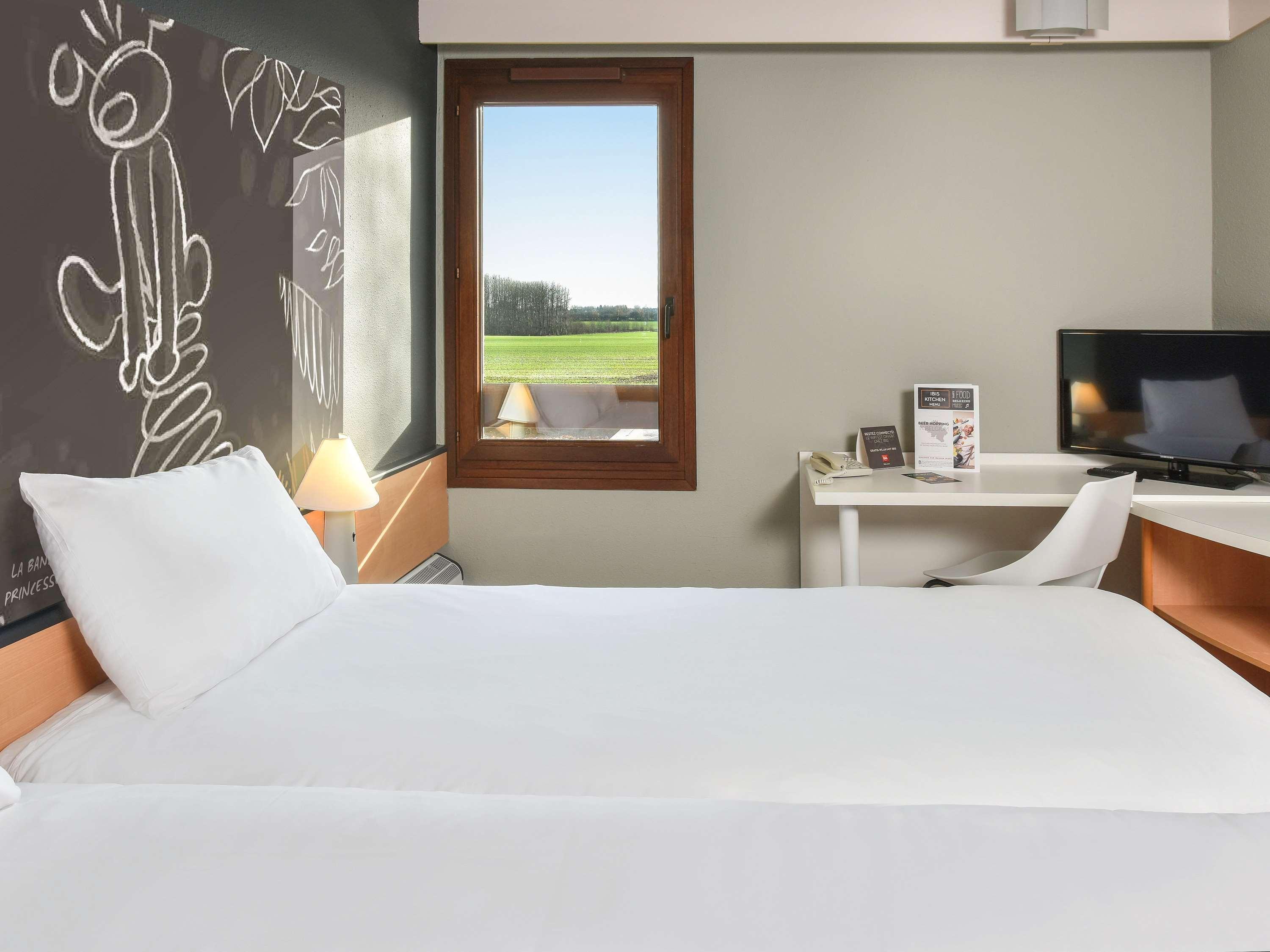Hotel Ibis Charleroi Airport Brussels South Fleurus Exteriér fotografie