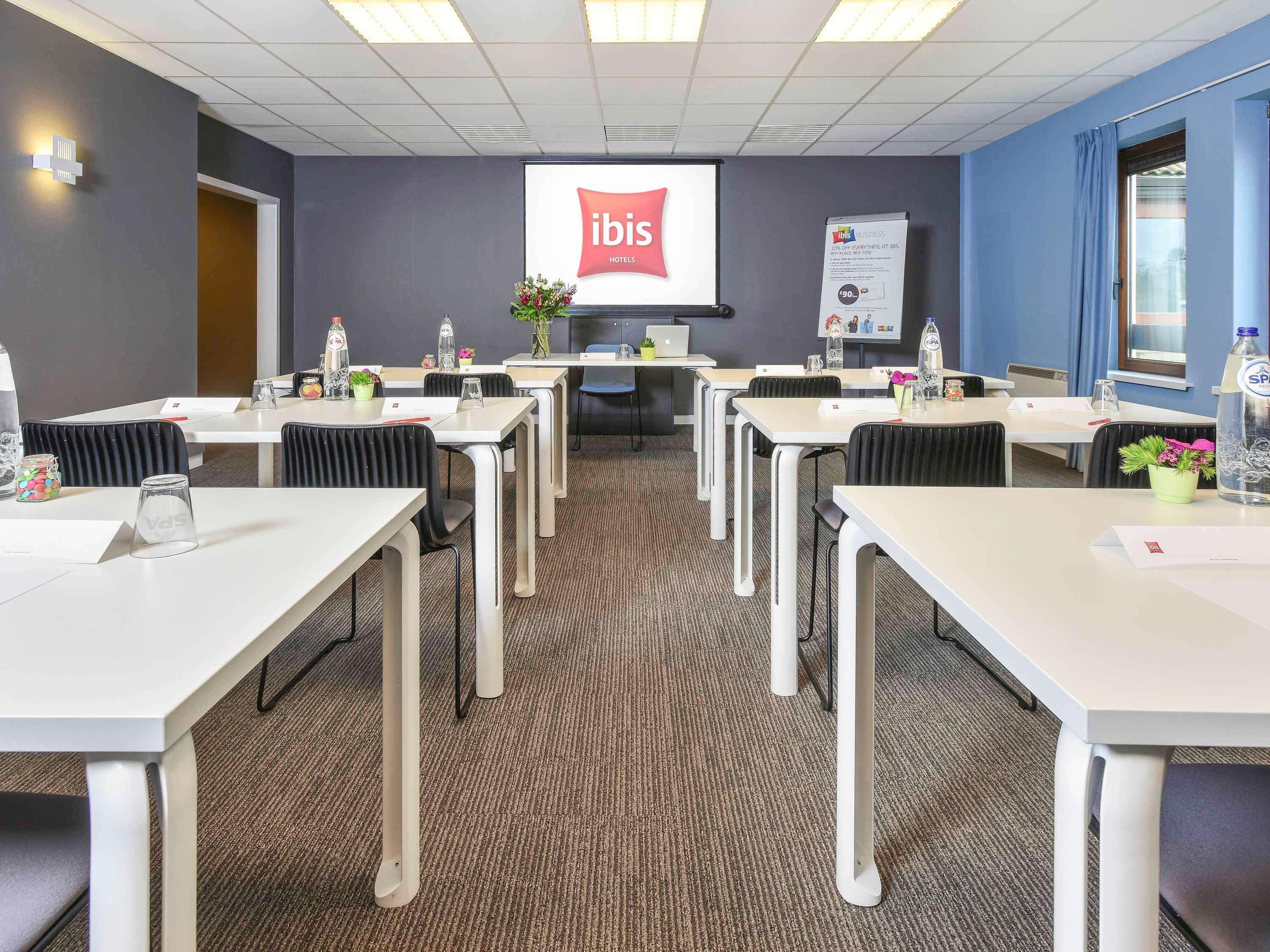 Hotel Ibis Charleroi Airport Brussels South Fleurus Exteriér fotografie