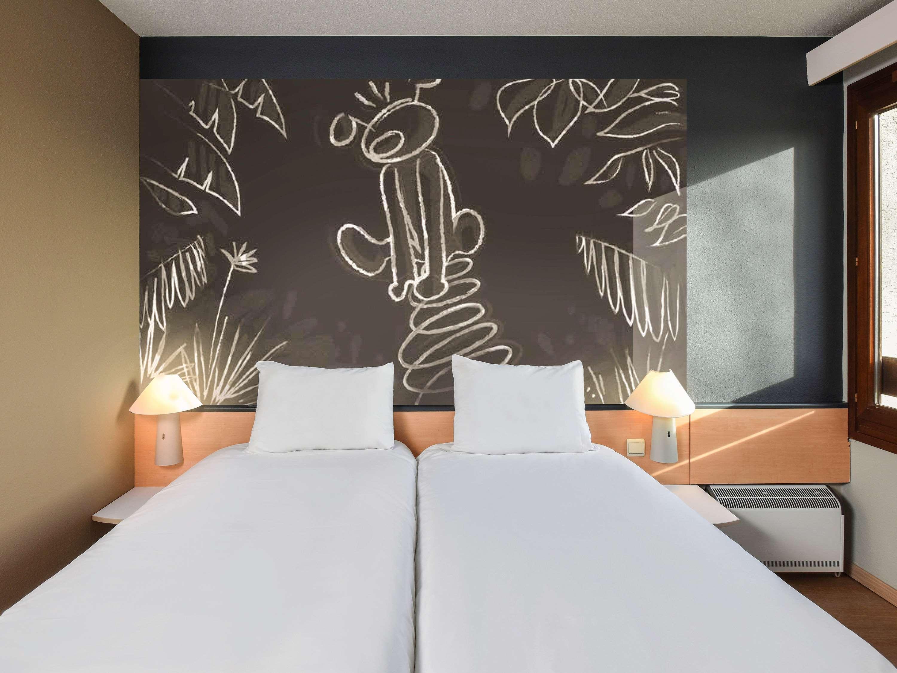 Hotel Ibis Charleroi Airport Brussels South Fleurus Exteriér fotografie